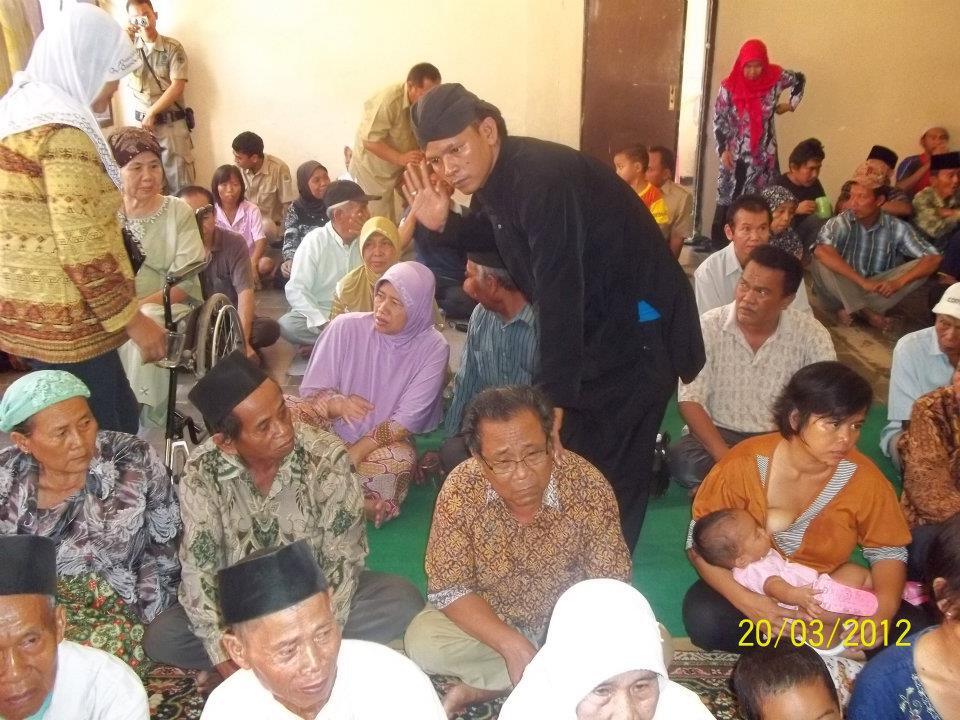 Uniknya Pengobatan Alternatif (cuma ada di Indonesia)