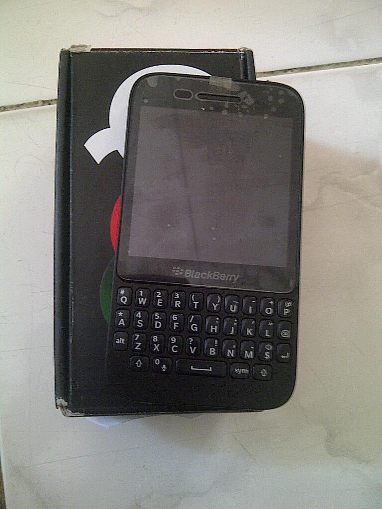 Obral Blackberry Q5 Black Replace TAM like New Garansi Panjang Jogja COD Rekber