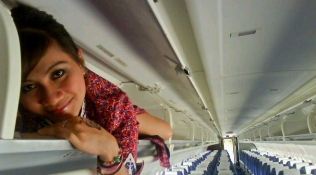 Ketika Pramugari Berfoto Selfie