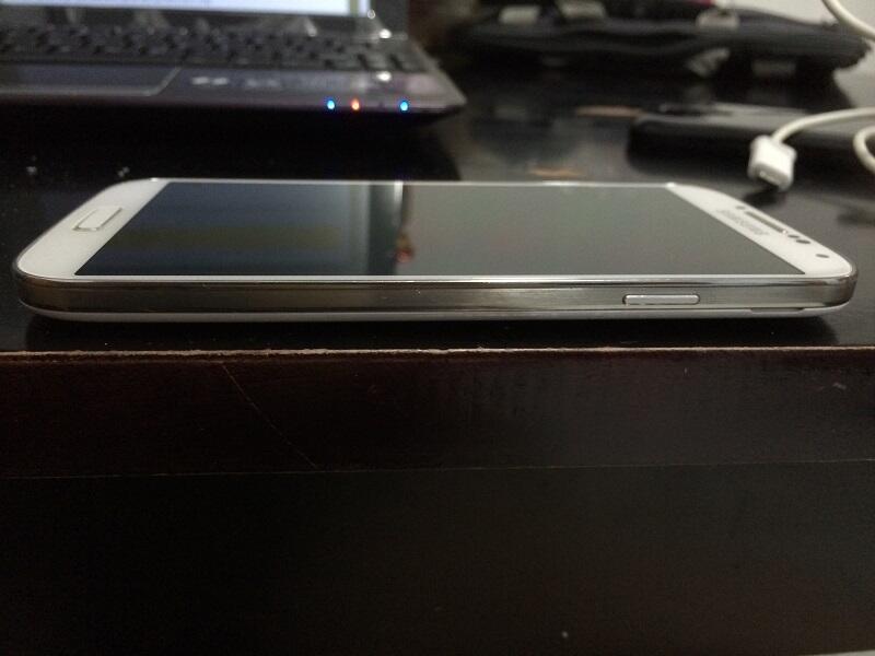 Samsung Galaxy S4 White