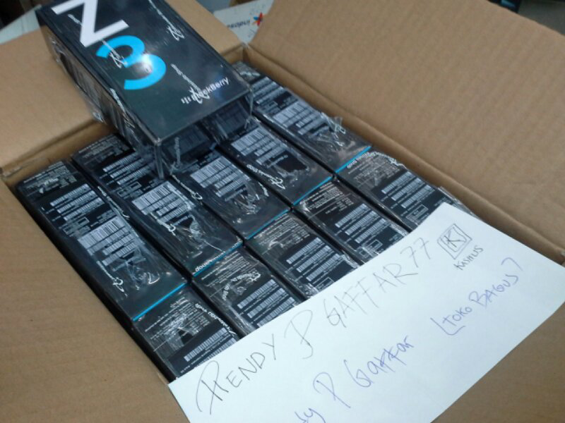 Jual Blackberry Z3 Jakarta Garansi TAM, Telesindo 1 Tahun, Baru BNIB, Cod ayo.