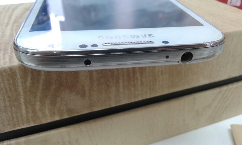 Samsung i9500 16gb MULUS BANDUNG FULLSET
