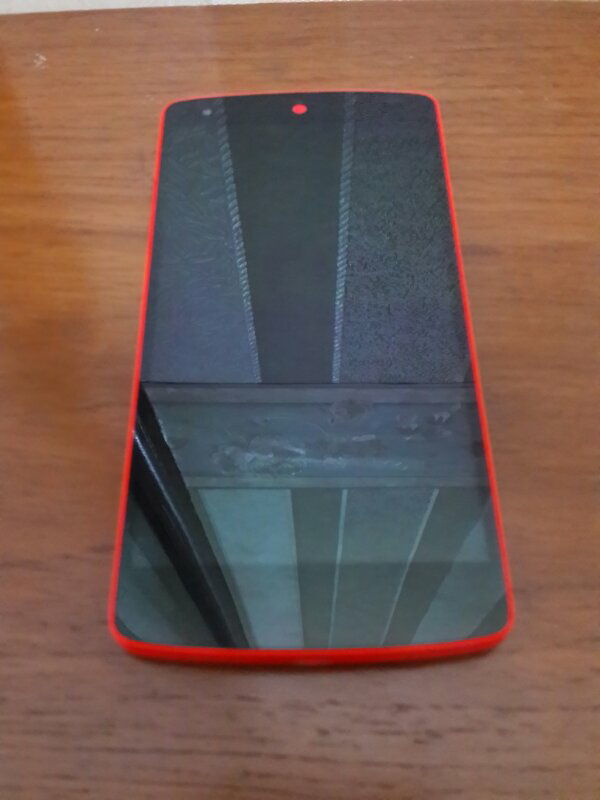 wts : LG nexus 5 red 2nd mint condition