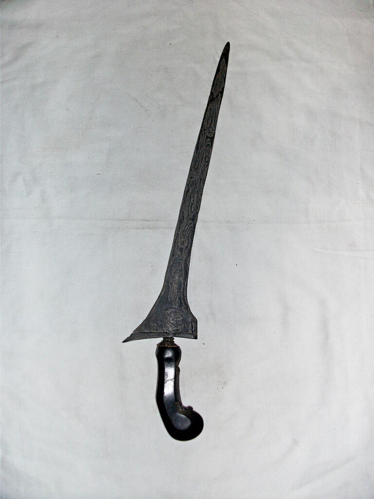 KERIS SEPUH BROJOL DWIWARNO SEGALUH