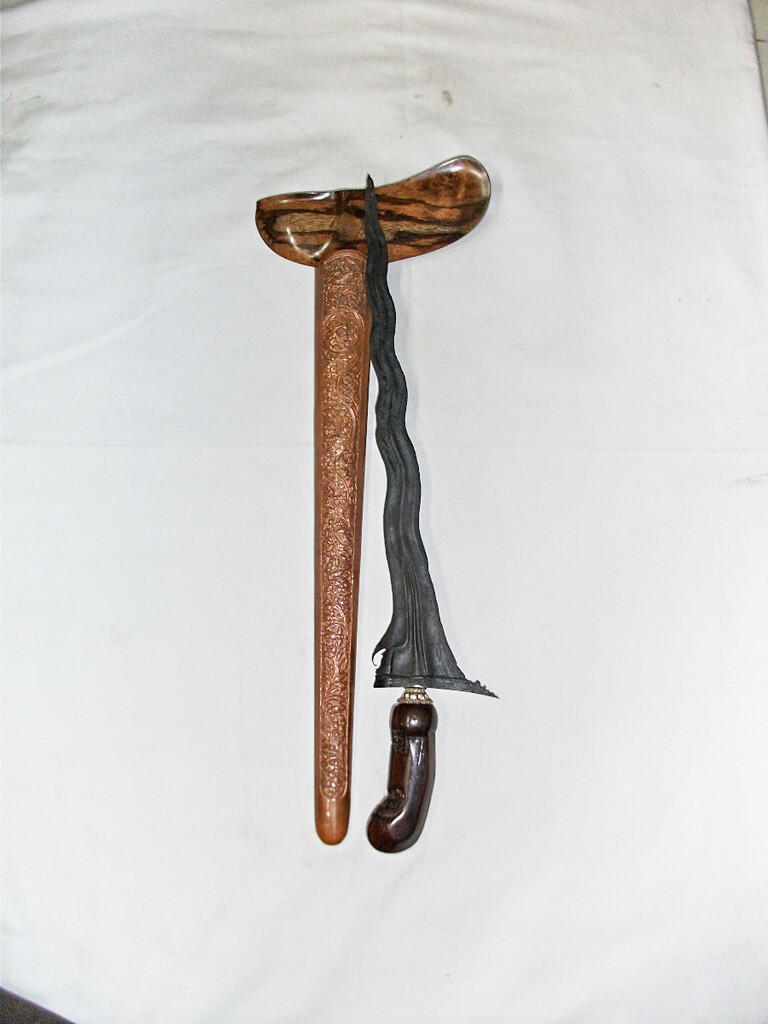 KERIS SEPUH CARITO KEPRABON SEDAYU