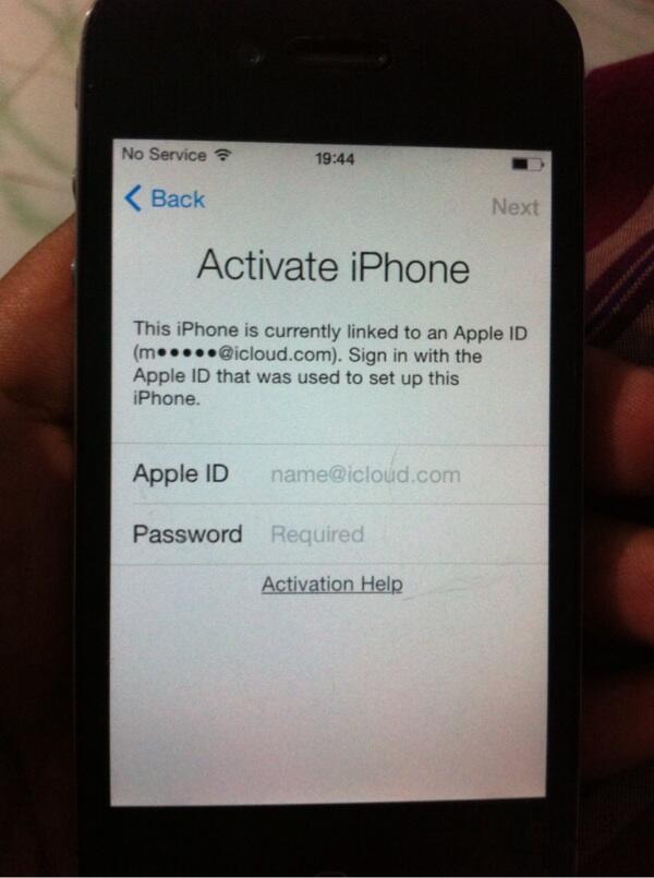Iphone 4G lock icloud