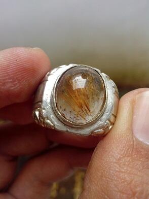 Dijual Batu Sendana Emas (Kecubung Rambut Emas) + Ring Perak Cor