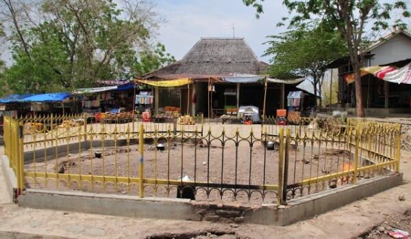 API ABADI MADURA - WISATA UNIK YANG JARANG DITEMUI