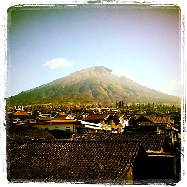 &#91; foto &#93; Puncak Dari Gunung di Jawa tengah 