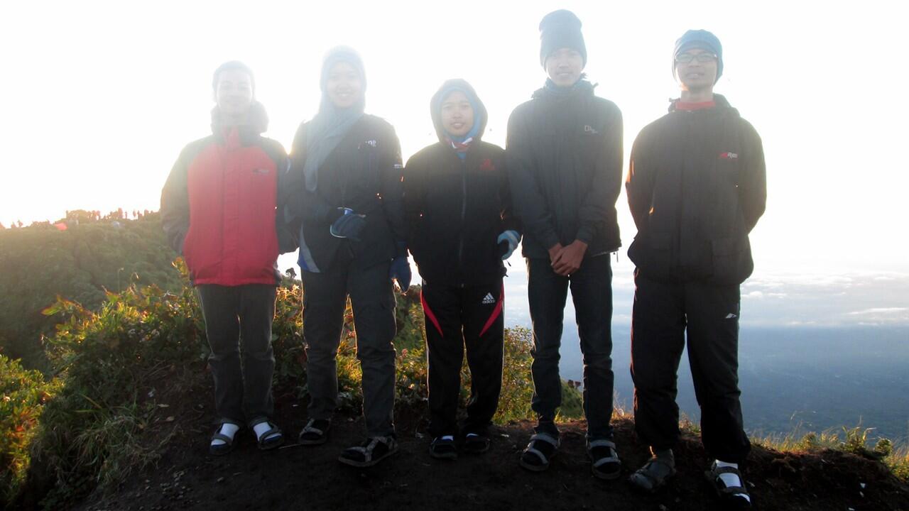 Merbabu 3145mdpl via Selo (02-04 Mei 2014)