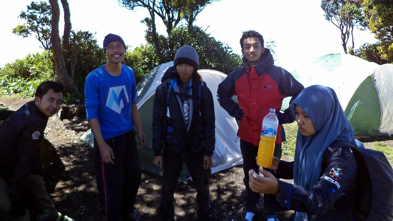 Merbabu 3145mdpl via Selo (02-04 Mei 2014)