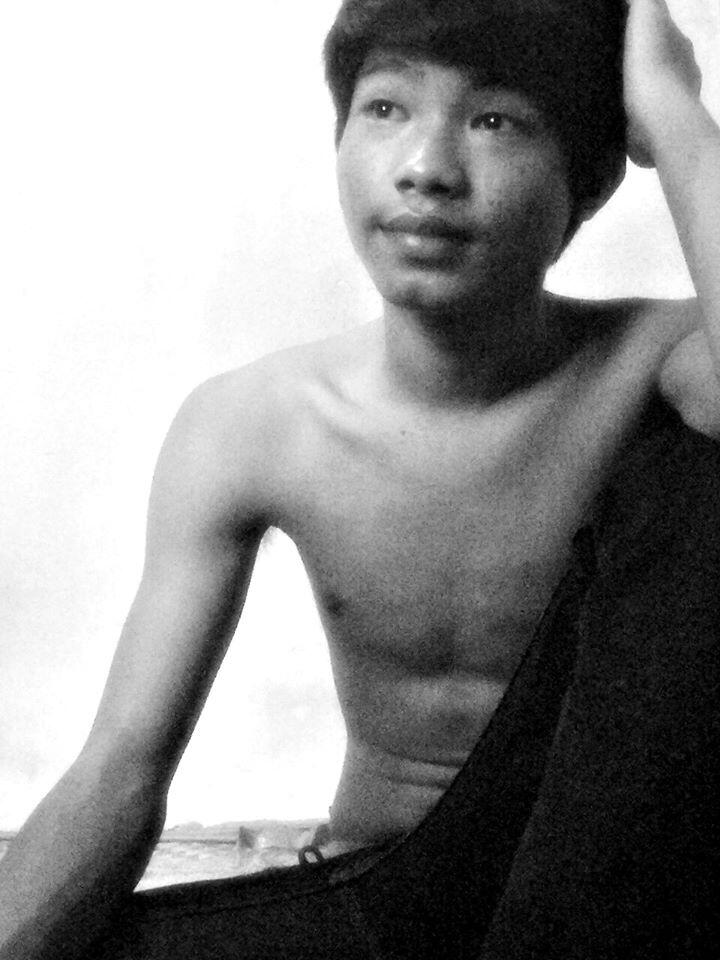 Selfie Menakjubkan orang menengah ke bawah :1thumbup