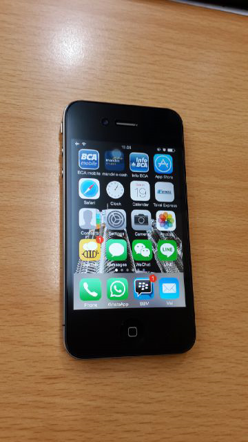 iphone 4 8GB Black like new