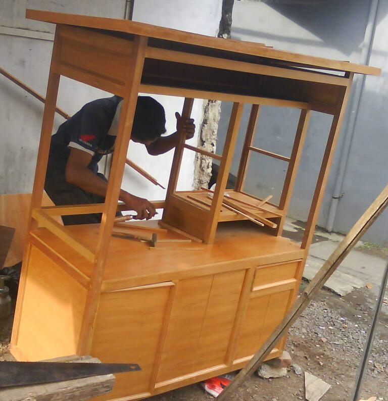 Terjual jasa pembuatan Gerobak Kayu KASKUS