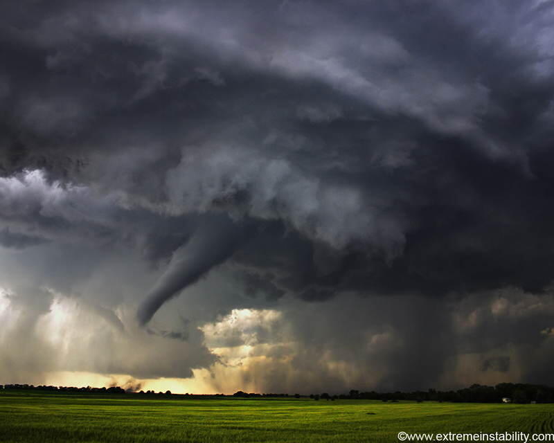 (FOTO) fotografer pencari gledek,keren gan 