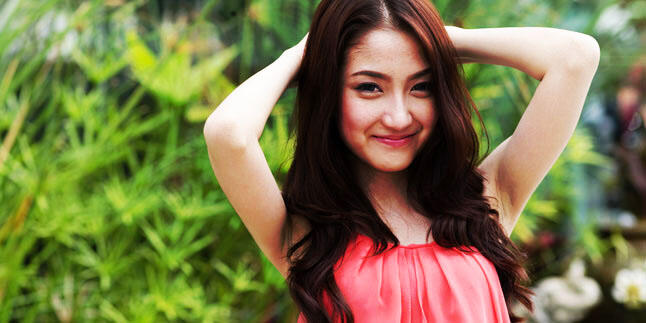 14 Point ini dipercaya Wanita dpt membuat dirinya terlihat CANTIK &amp; KEREN, padahal ?