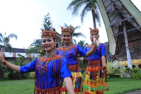 Kumpulan Foto Perempuan Indonesia Tempo Dulu dari berbagai daerah