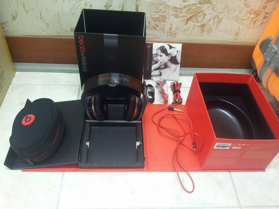 headphone wireless BEATS™ BY DRE (pembelian 18 mei 2014) bonus headphone Sony MDR-V55
