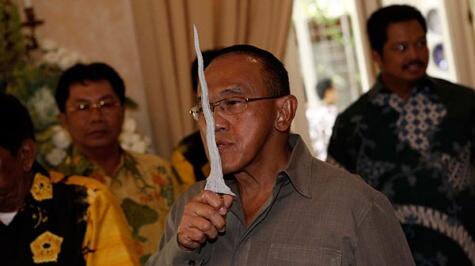 &#91;Dibawah Komando Dagu Besi...&#93; Golkar Siap Pecat Pengurus yang Dukung Jokowi-JK