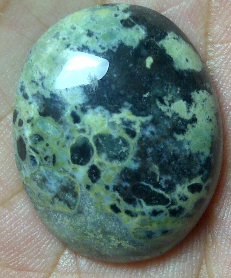 BATU BACAN PIDO MOTIF GAMBAR