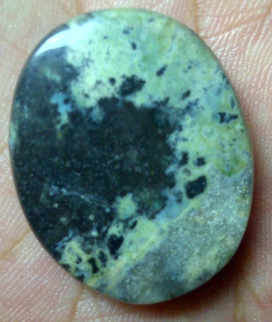 BATU BACAN PIDO MOTIF GAMBAR