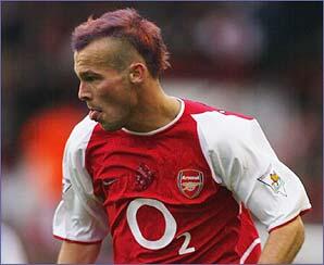 inilah squad arsenal yang tidak terkalahkan selama 49 pertandingan