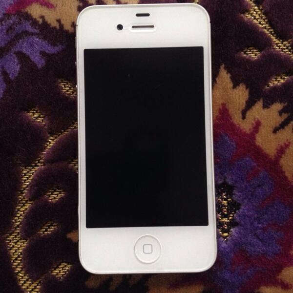 Iphone 4S 64GB MULUS MURAH