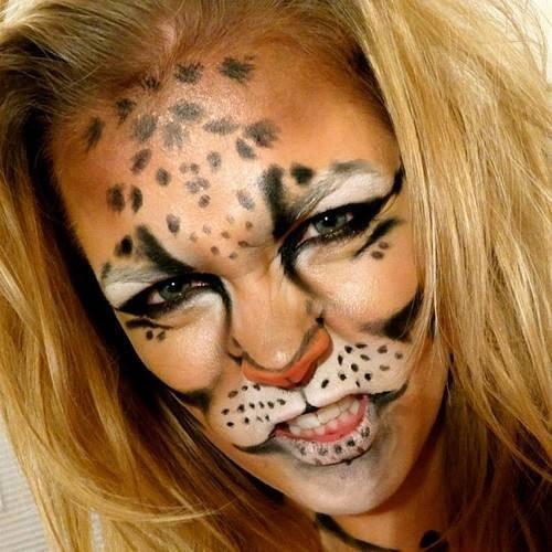 THE POWER OF MAKE UP ! check this gan