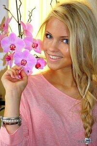 Blogger cantik norwegia emilie voe nereng