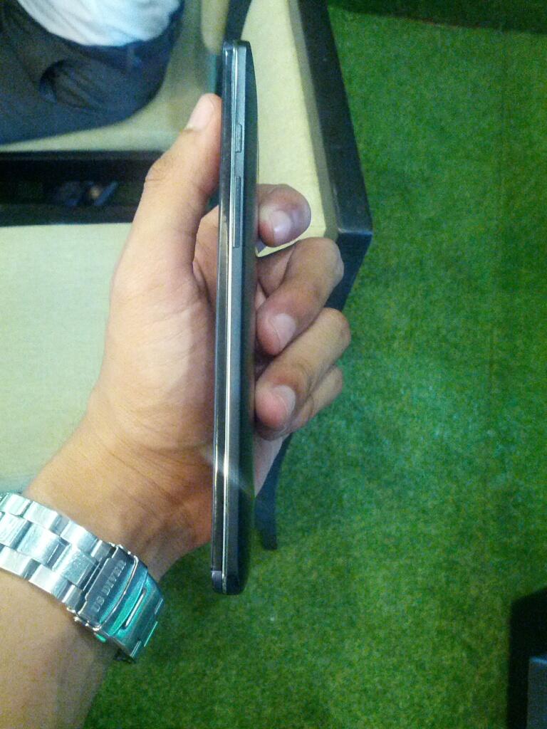 Andromax Z baru pake 1 Bulan .. Murah