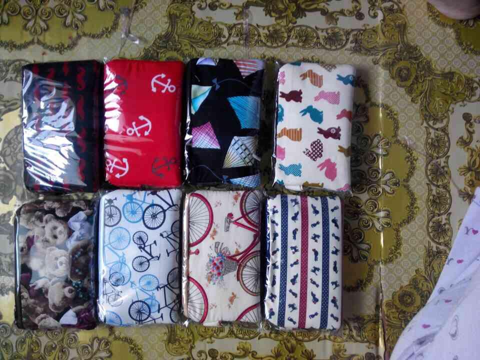 POUCH CUSTOM MADE