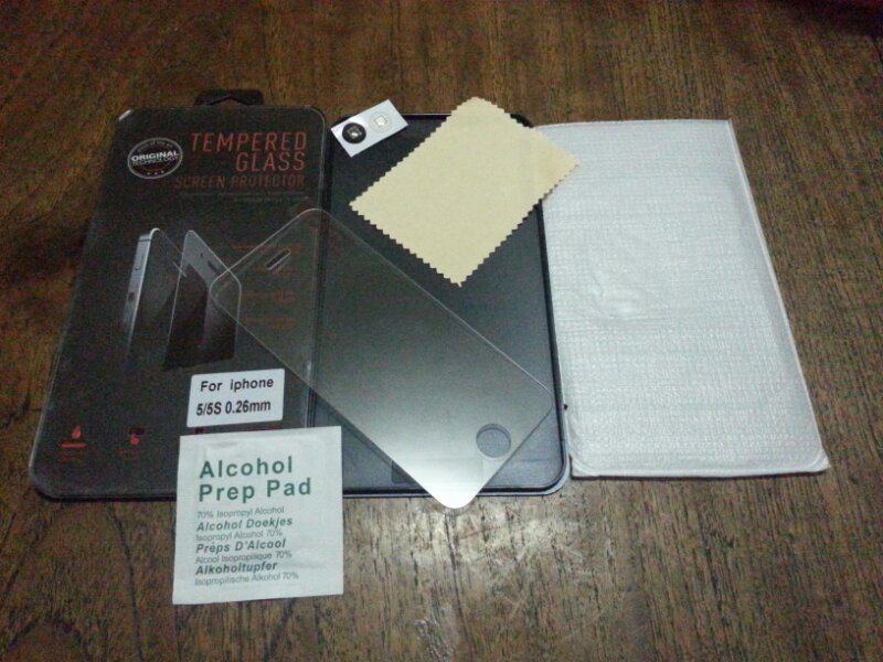 WTS acc screenguard tempered iphone5 dockcharging samsung powerbank12000real lazypod