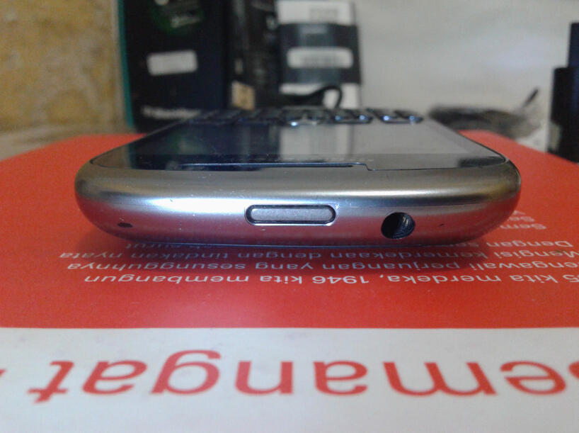 BB Amstrong 9320 Hitam Masih Garansi COD Surabaya Ketintang