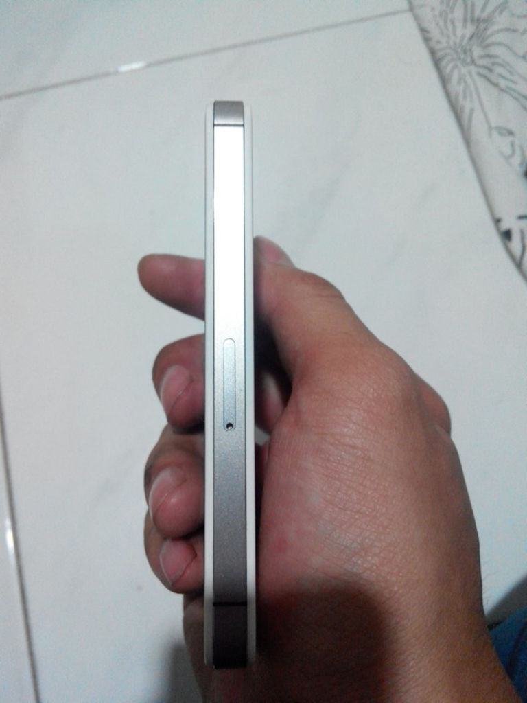 iPhone 4s 16Gb fu batangan like new TT/ Barter