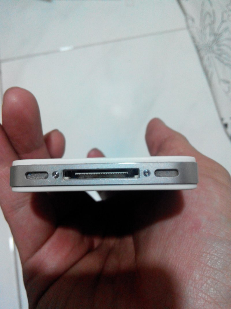 iPhone 4s 16Gb fu batangan like new TT/ Barter