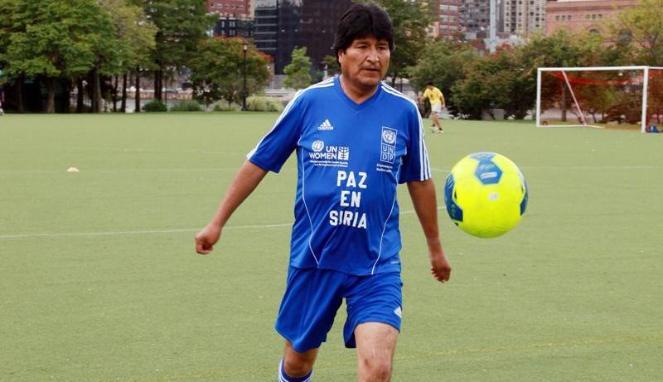 Presiden Bolivia Resmi Jadi Gelandang Klub Profesional