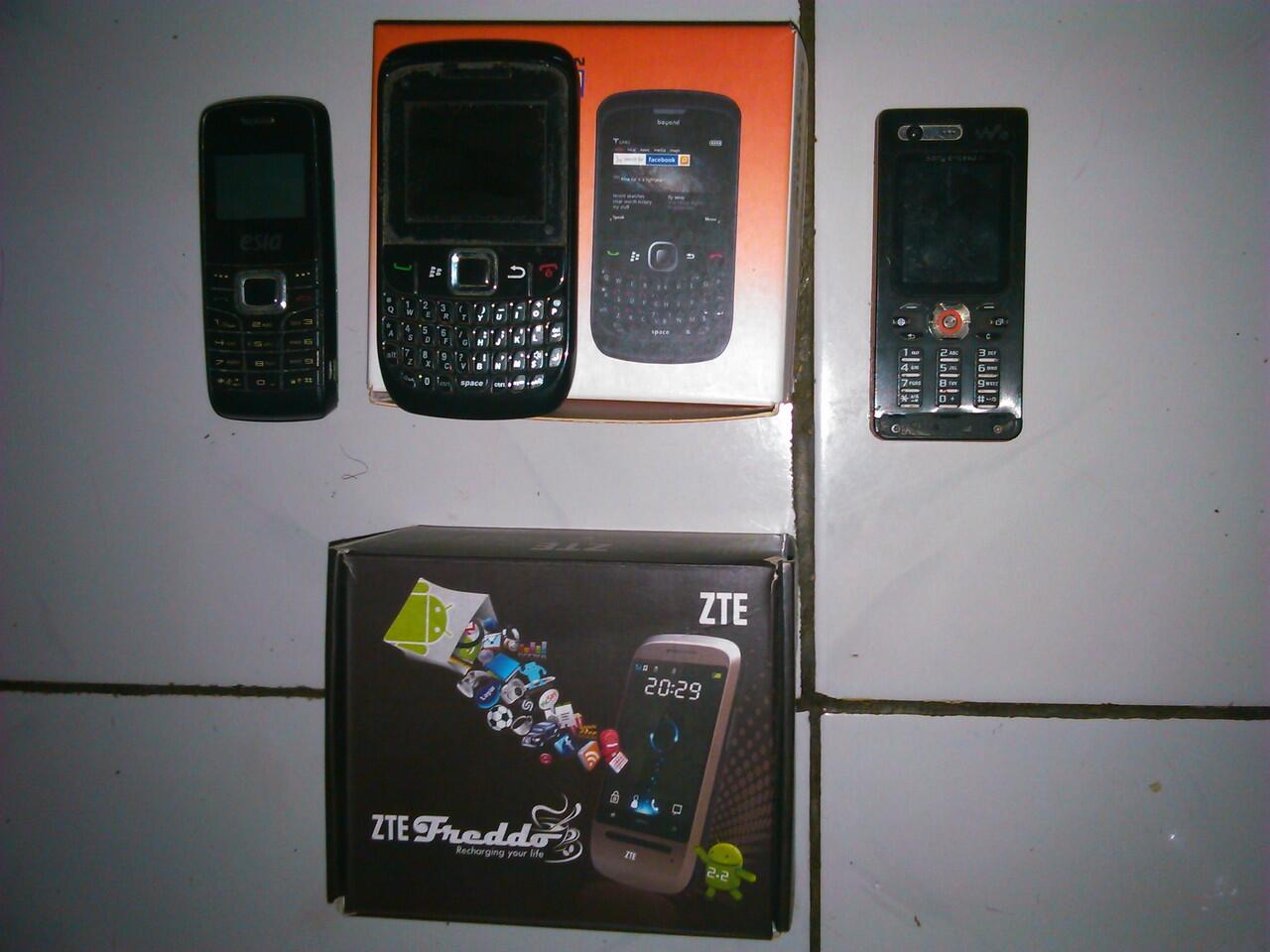 HANDPHONE BORONGAN MATOT