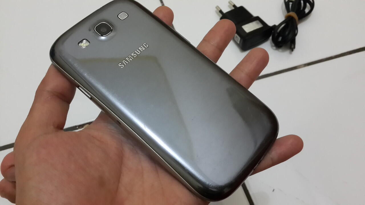 SAMSUNG GALAXY S3 GT I9300 MURAH ABISSSSSS