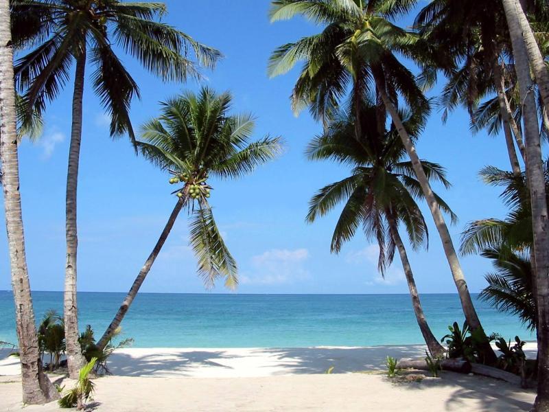 10 Pantai Eksotis Dunia