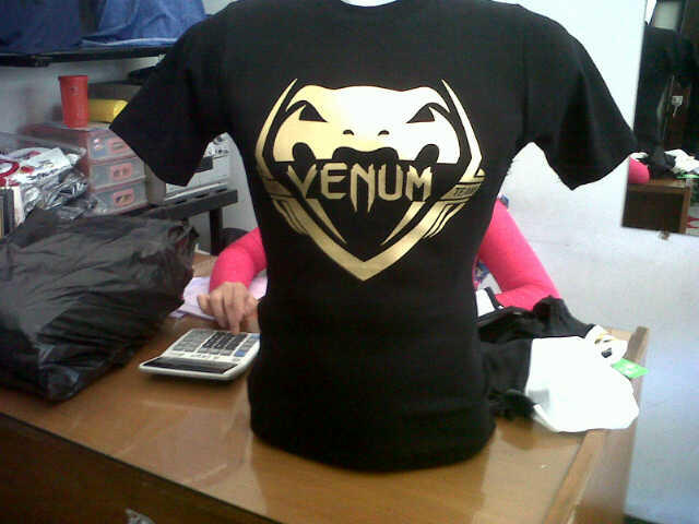 Kaos Ketat Pria
