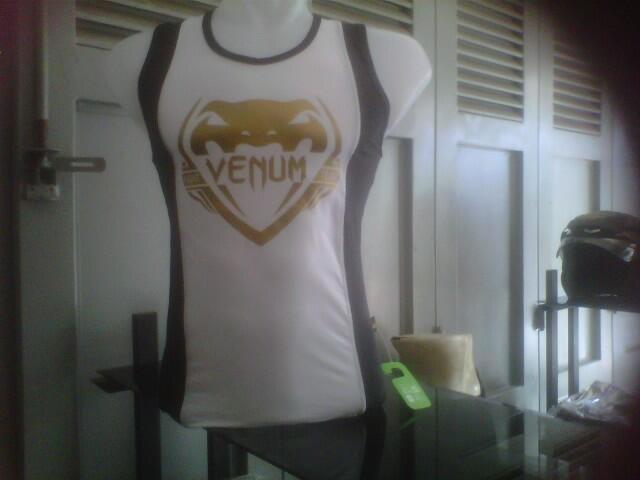 Kaos Ketat Pria