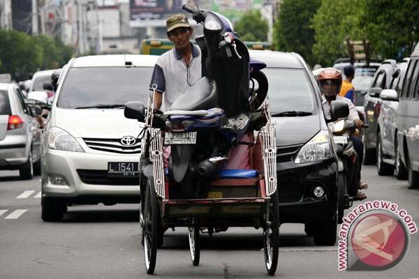 Abang Becak yang Super Sekali