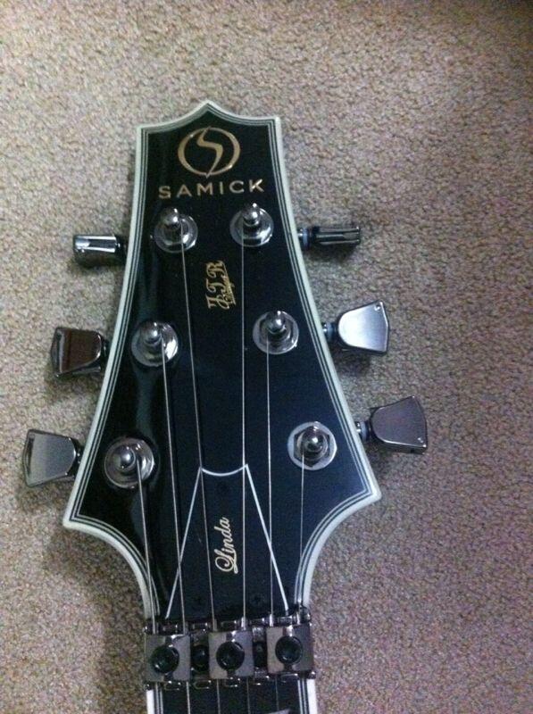 Cari timSALUNG >>> gitar elektrik Samick JTR LN30 FR MB 