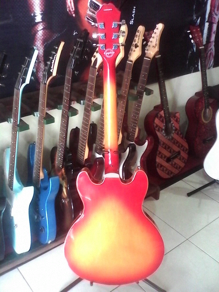 Epiphone Hollowbody Chery Apple