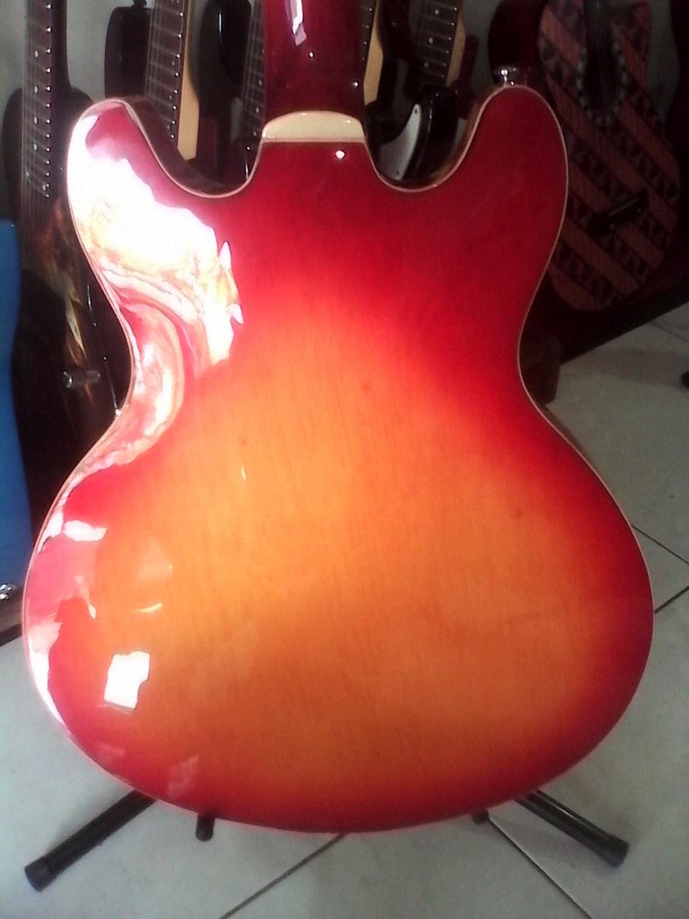 Epiphone Hollowbody Chery Apple