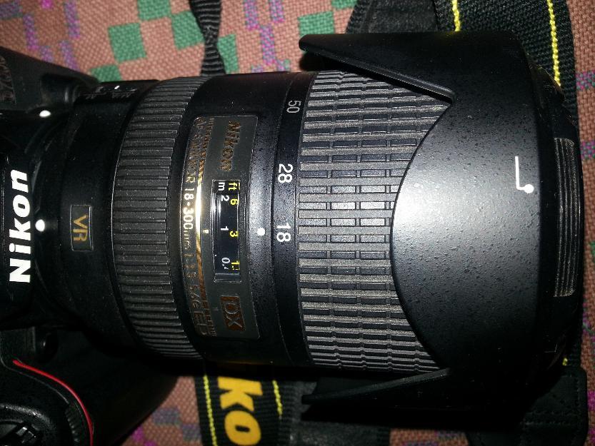 Nikon D7000 18-300 Mm
