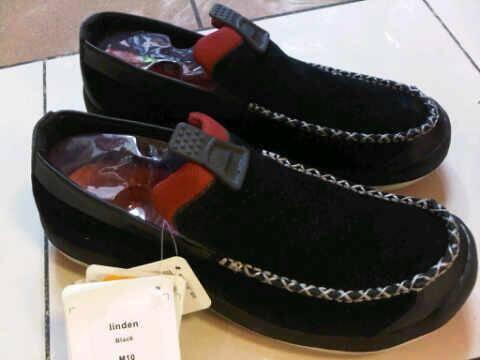 CROCS ORIGINAL FOR MEN, LENGKAP,BERKWALITAS.DIJAMIN 100%