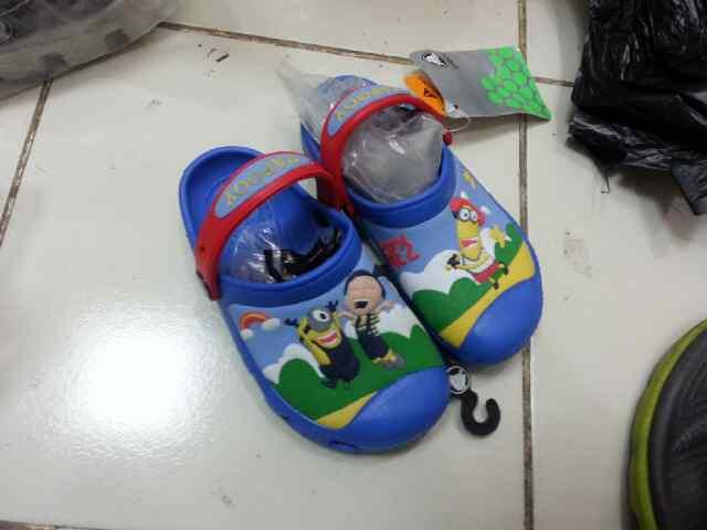 CROCS ORIGINAL FOR MEN, LENGKAP,BERKWALITAS.DIJAMIN 100%