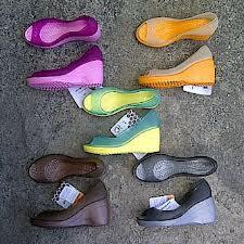 CROCS ORIGINAL FOR MEN, LENGKAP,BERKWALITAS.DIJAMIN 100%