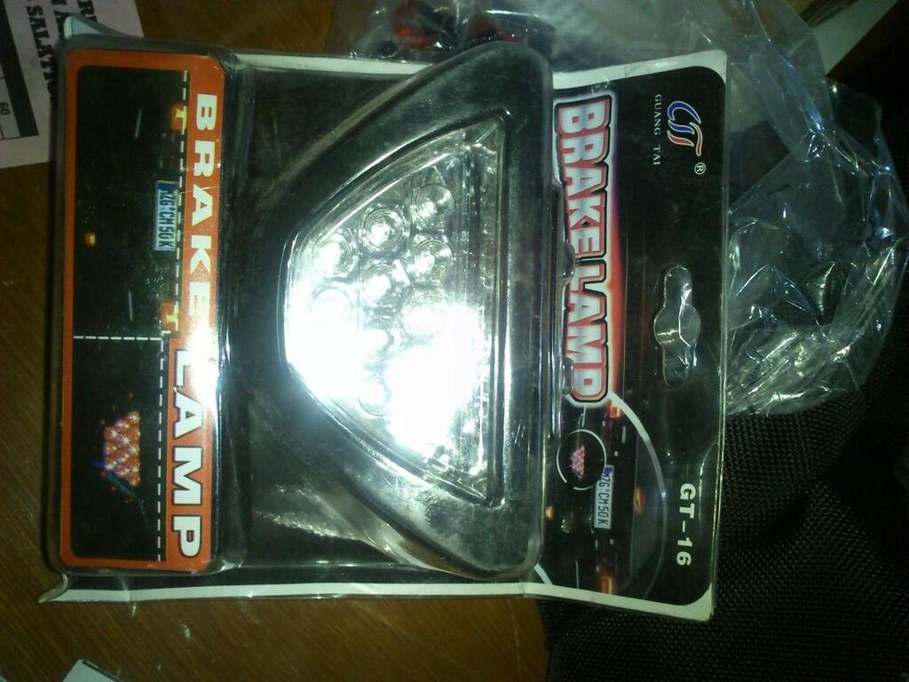 Jual Lampion Terbang/Sky Lantern dan Lampion Apung/Water Lantern MURAH Impor lsg Cina